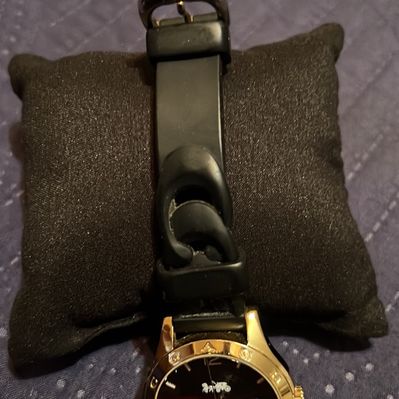 Coach watch - Picture 4 of 4